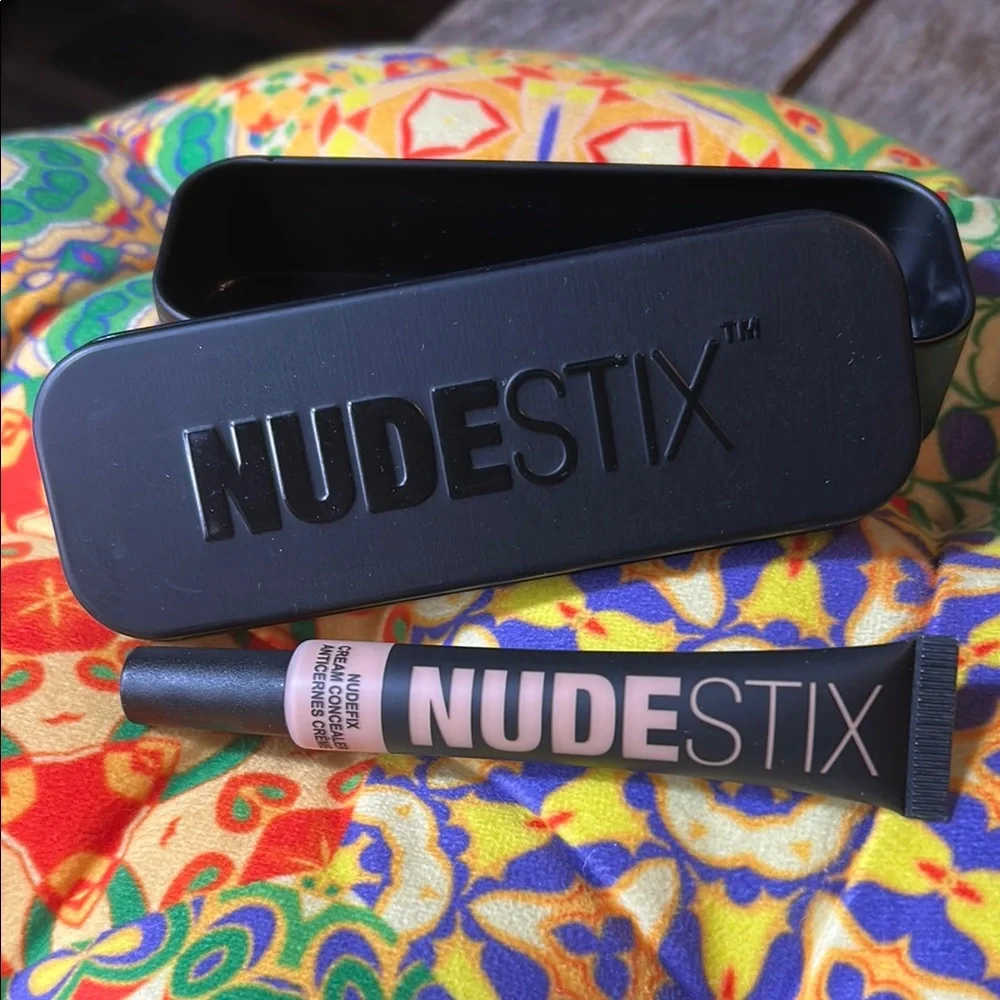 NUDESTIX Nude 4 cream concealer
